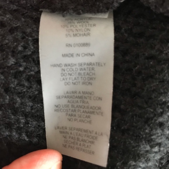 Keren Hart cardigan - Picture 7 of 7